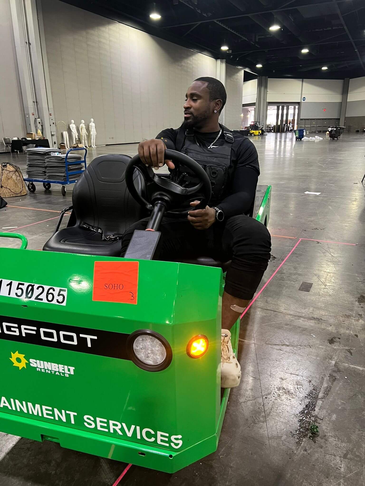 WhatsApp Image 2024-11-14 at 21.21.09_6ab98801 (1)